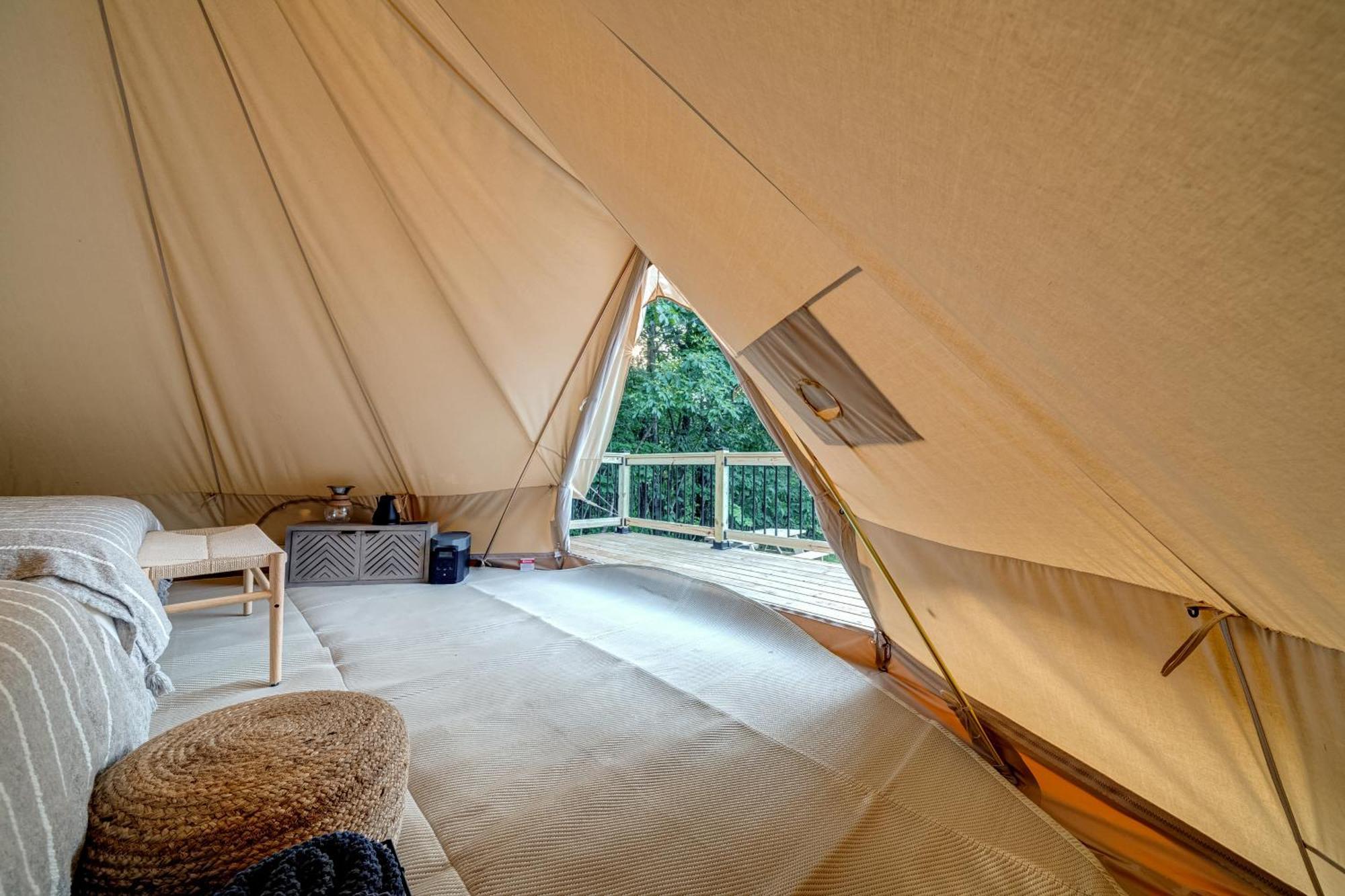 Отель Firefly Ridge Luxury Retreat Great Cacapon Экстерьер фото