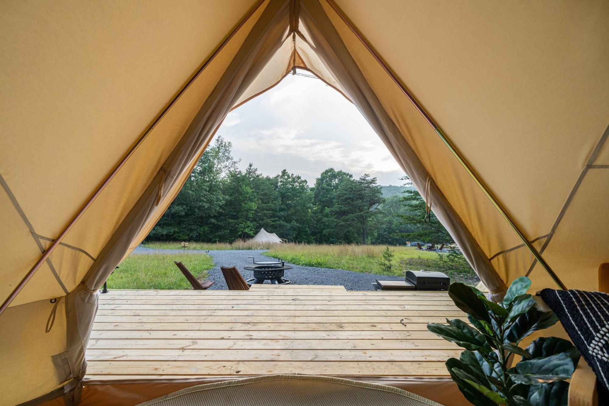 Отель Firefly Ridge Luxury Retreat Great Cacapon Экстерьер фото
