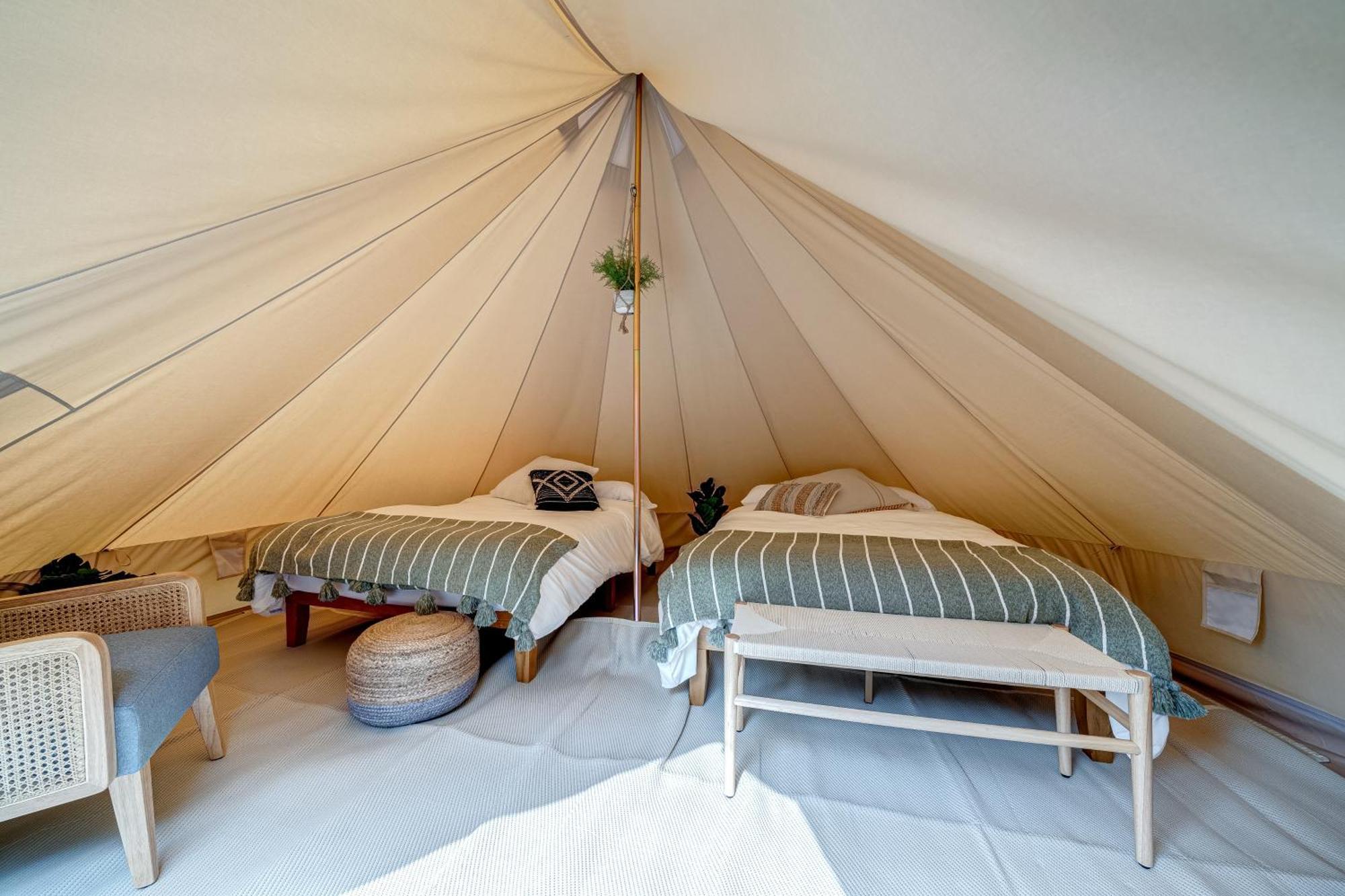 Отель Firefly Ridge Luxury Retreat Great Cacapon Экстерьер фото