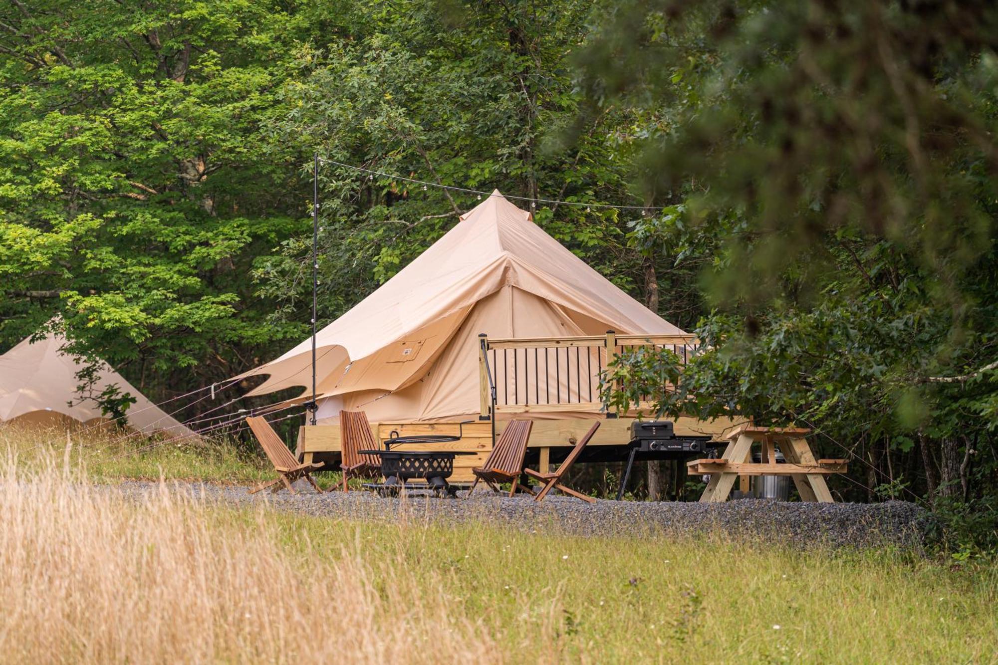 Отель Firefly Ridge Luxury Retreat Great Cacapon Экстерьер фото